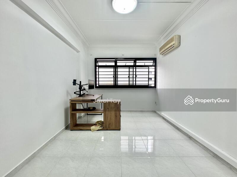 944 Hougang Street 92