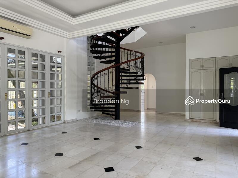 Prop-GPT: Detached: D15  LANDED7772 @ QUIET & SPACIOUS BUNGALOW MOUNTBATTEN