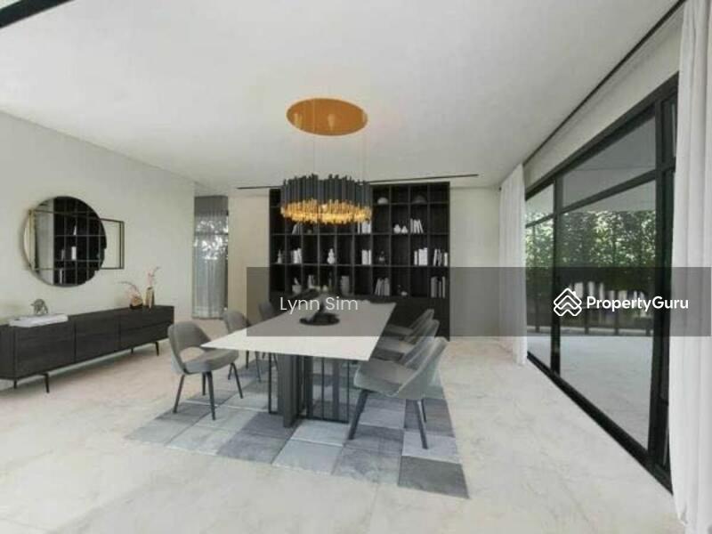 Prop-GPT: Bungalow - Good Class: D10 Holland Modern Elevated GCB