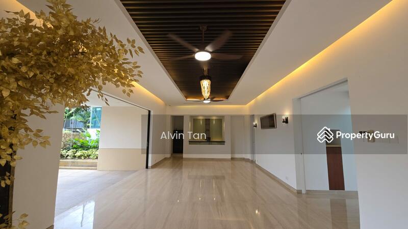 Prop-GPT: Bungalow - Good Class: D10 Holland Brizay Park
