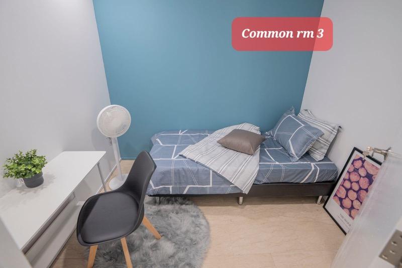 Evergreen Park Apartment Room Rental, $1,599, 1 Bed 1 Bath 200 sqft $8.00 psf