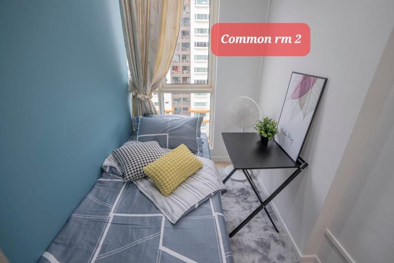 Evergreen Park Apartment Room Rental, $1,599, 1 Bed 1 Bath 200 sqft $8.00 psf