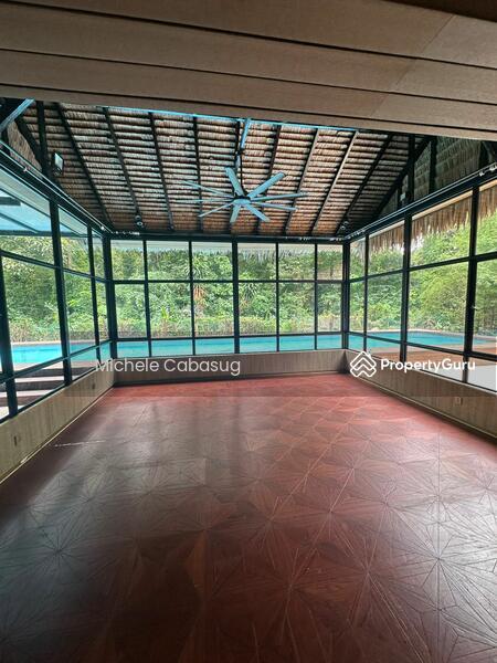 Prop-GPT: Bungalow: D10  Mount Pleasant Ranch Style Bungalow