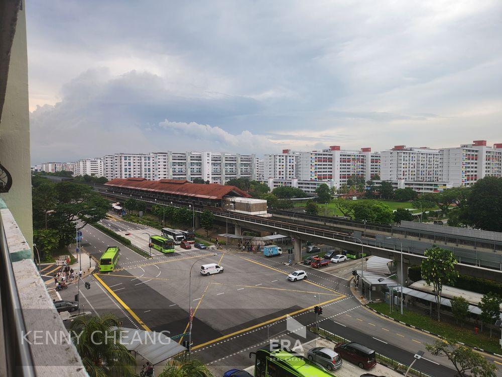 Prop-GPT: HDB - 2 room: D27 Yishun 204 Yishun Street 21