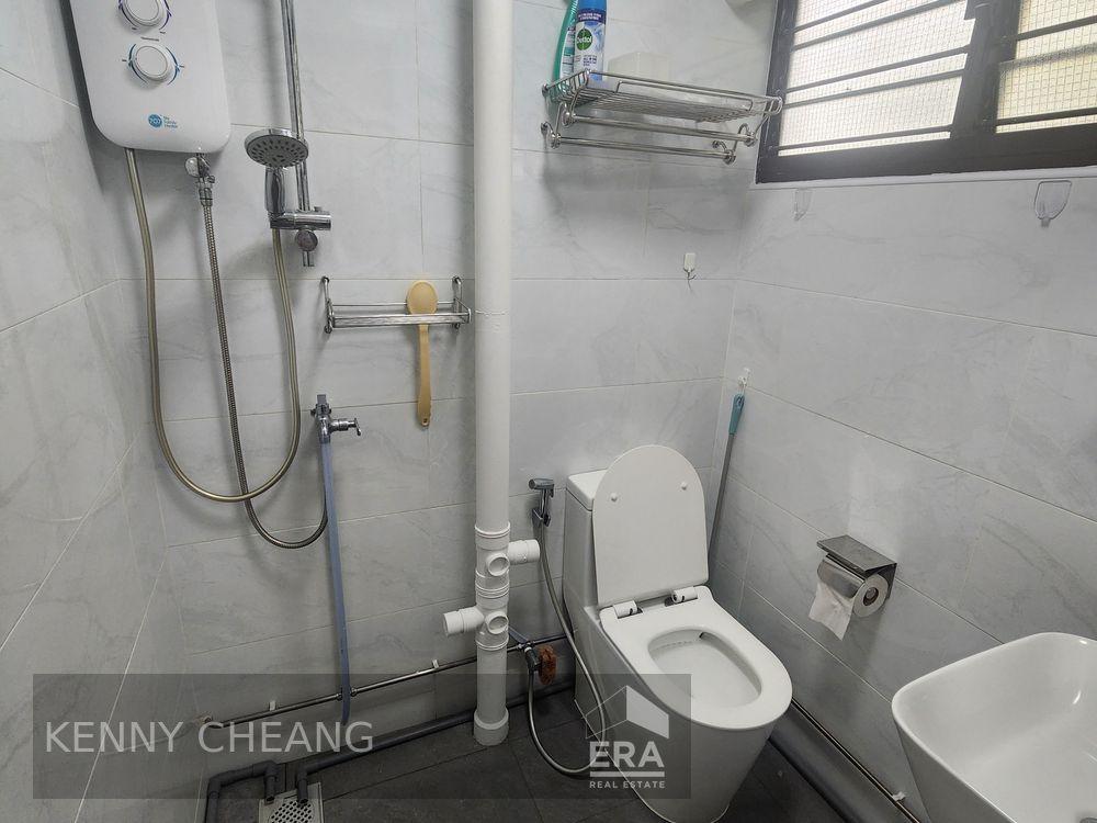HDB - 2 room for Rent: Yishun Street 21, Yishun, D27, 760204