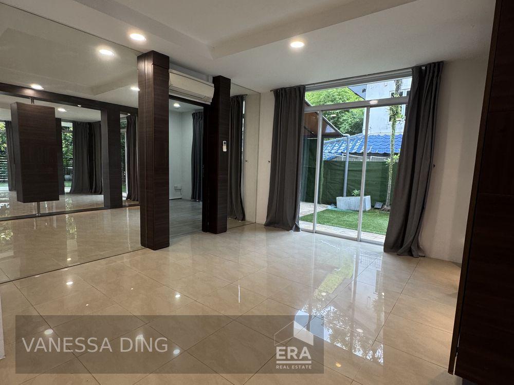 Prop-GPT: Detached: D19  Nanyang Park
