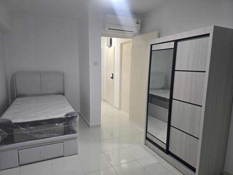 Prop-GPT: HDB Apartment: D25 Woodlands 684D Woodlands Drive 73