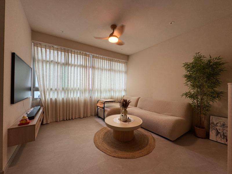 Prop-GPT: HDB Apartment: D10 Holland 18A Holland Drive