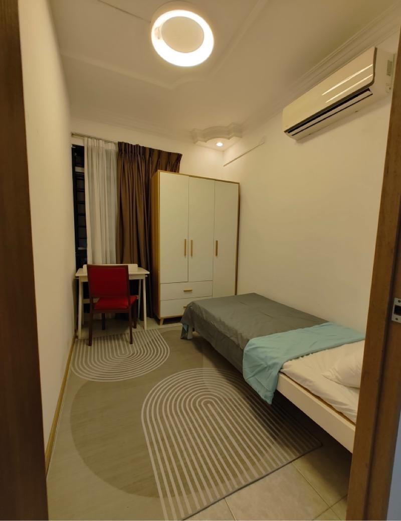 Prop-GPT: Condominium: D03 Tiong Bahru Emerald Park