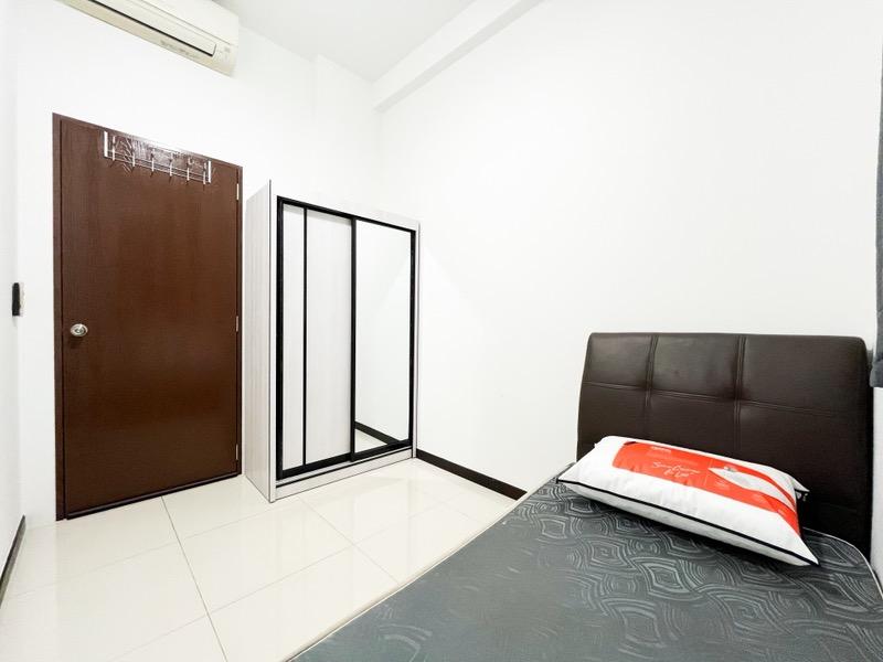 Spazio @ Kovan Condominium Room Rental, $1,200, 1 Bed 1 Bath 100 sqft $12.00 psf Condominium | D19 Upper Paya Lebar | Prop-GPT the AI-Powered Property Guru