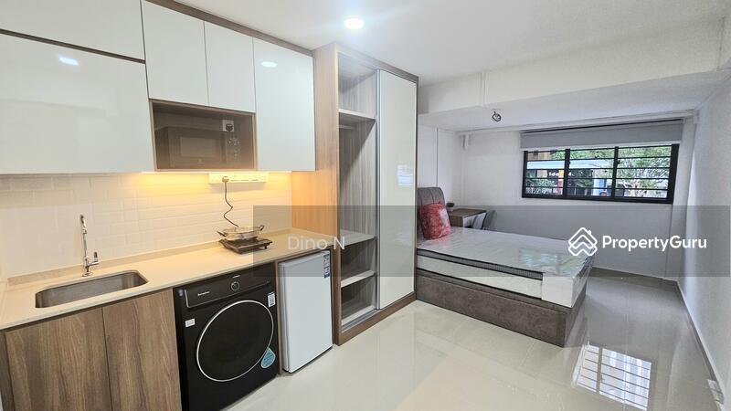 Prop-GPT: HDB Flat: D16 Bedok 213 Bedok North Street 1