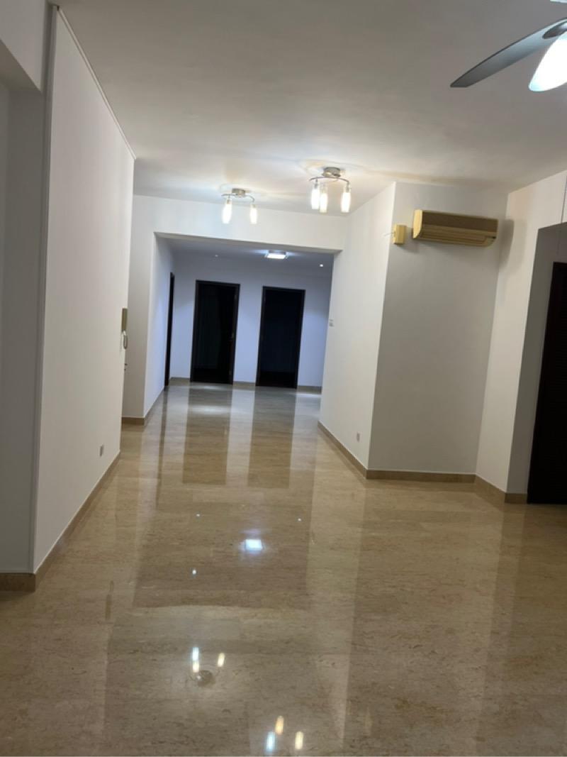 Condominium for Rent: Cairnhill, D09, 228153
