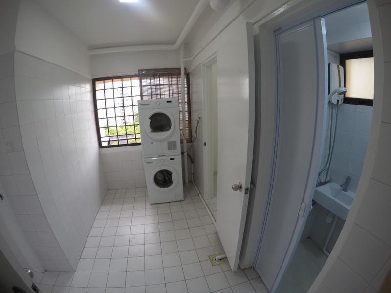 Parkway View Condominium For Rent, $6,300, 4 Bed 3 Bath 1,775 sqft $3.55 psf