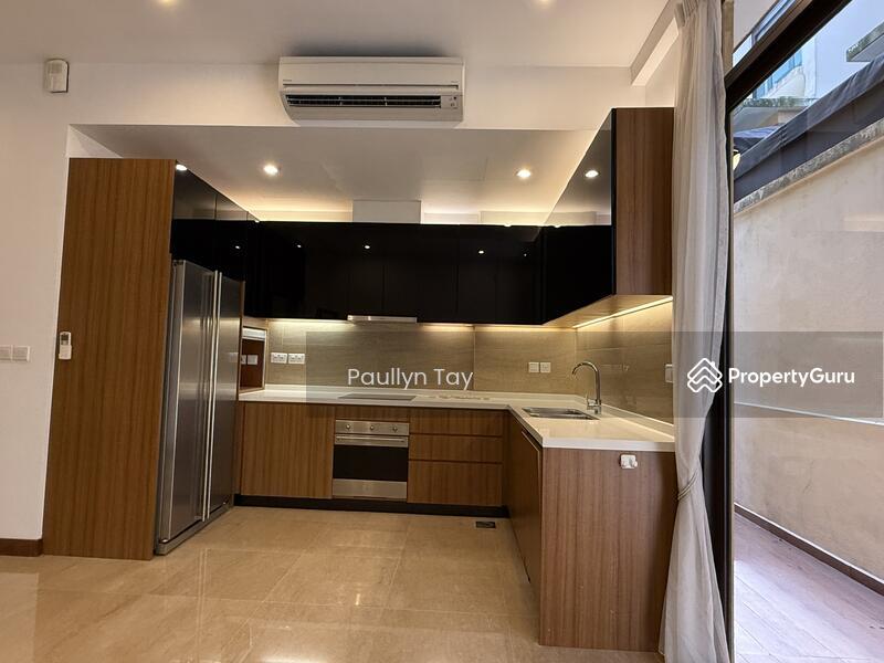 Condominium - Cluster House for Rent: Holland, D10, 275764