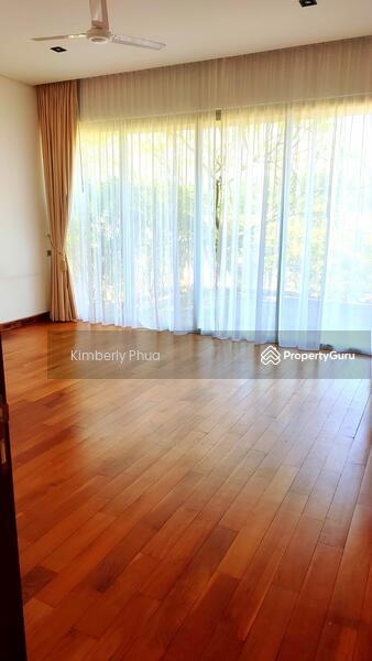 22 Holland Grove Drive