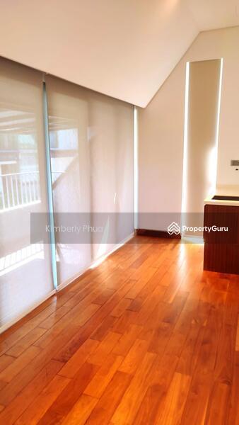 22 Holland Grove Drive