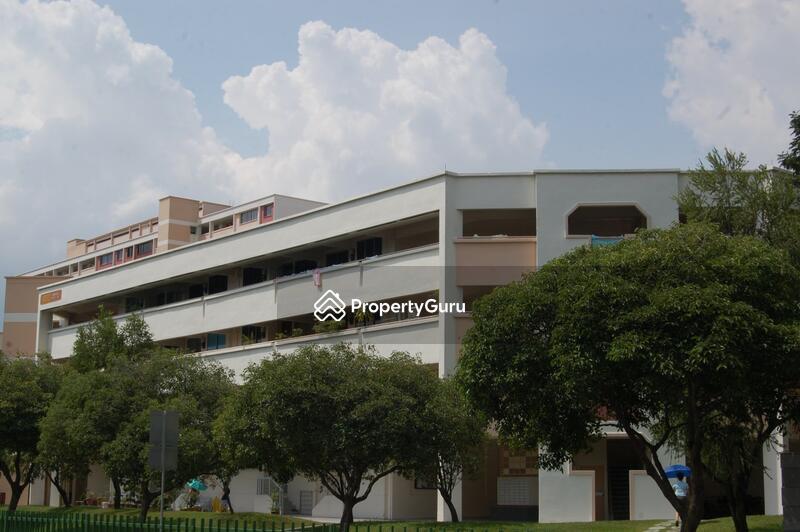 830 Tampines Street 82
