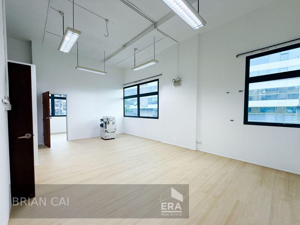 Prop-GPT: Industrial: D23 Bukit Batok The Splendour