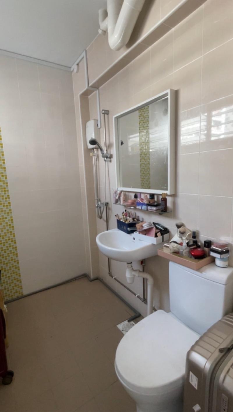 172 Bishan Street 13 HDB Apartment Room Rental, $1,550, 1 Bed 1 Bath 139 sqft $11.15 psf