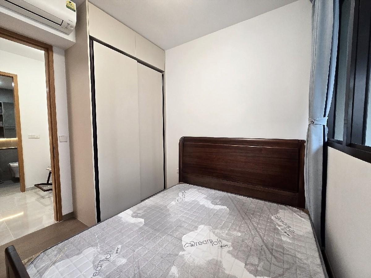 Penrose Condominium For Rent, $3,680, 2 Bed 2 Bath 797 sqft $4.62 psf