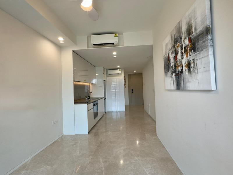 AMBER PARK Condominium For Rent, $4,999, 2 Bed 2 Bath 700 sqft $7.14 psf