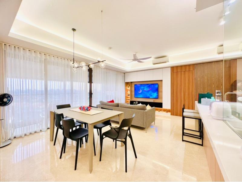 Prop-GPT: Apartment: D15 Marine Parade Seaside Residences