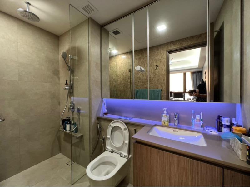 Seaside Residences Apartment For Rent, $9,500, 4 Bed 4 Bath 1,485 sqft $6.40 psf