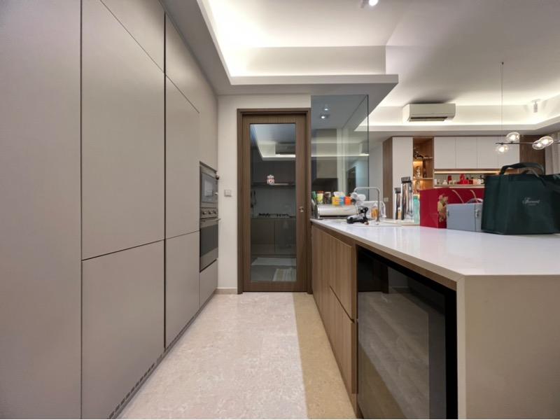 Seaside Residences Apartment For Rent, $9,500, 4 Bed 4 Bath 1,485 sqft $6.40 psf