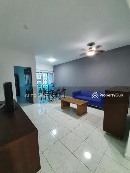 Prop-GPT: HDB Flat: D27 Admirality 469 Admiralty Drive