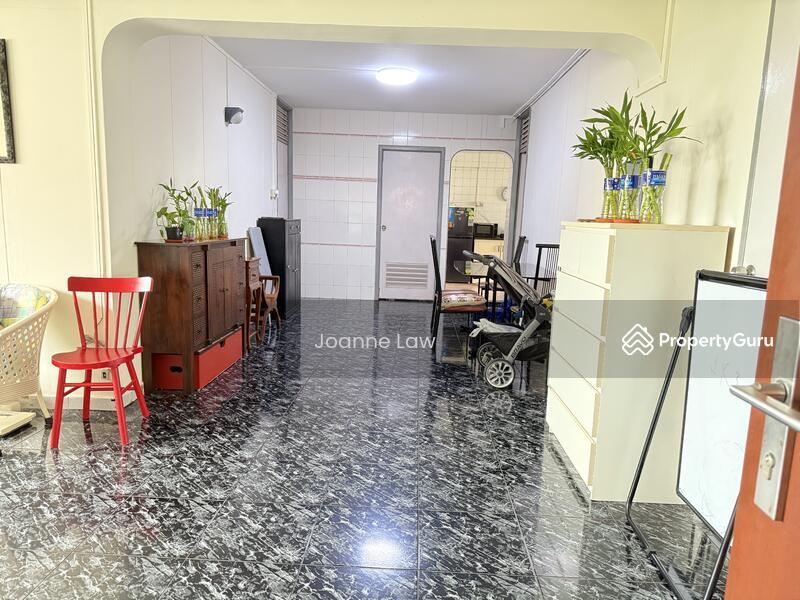 Prop-GPT: HDB Flat: D19 Serangoon 408 Serangoon Avenue 1