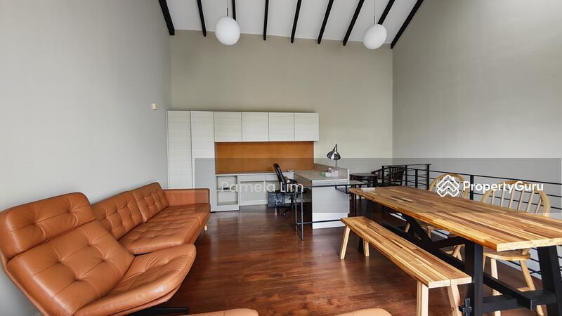 Prop-GPT: Terrace: D16 Bayshore Spacious Modern Terrace @ Sennett Terrace