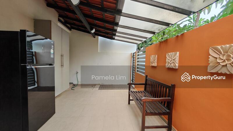 Spacious Modern Terrace @ Sennett Terrace
