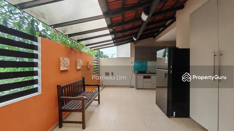 Spacious Modern Terrace @ Sennett Terrace