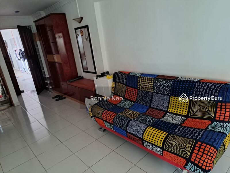 HDB Flat for Rent: D23, 670651