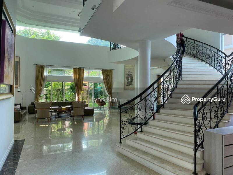 Prop-GPT: Bungalow - Good Class: D10  High ceiling GCB with huge garden at Swettenham
