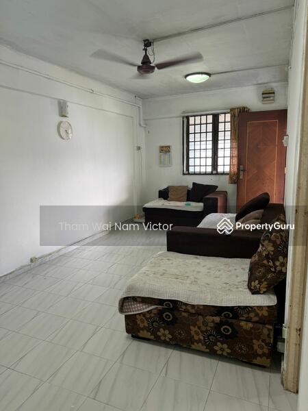 Prop-GPT: HDB Flat: D27 Yishun 202 Yishun Street 21