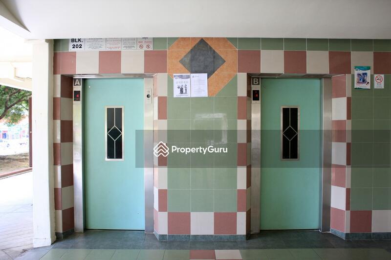 HDB Flat for Rent: Yishun, D27, 760202