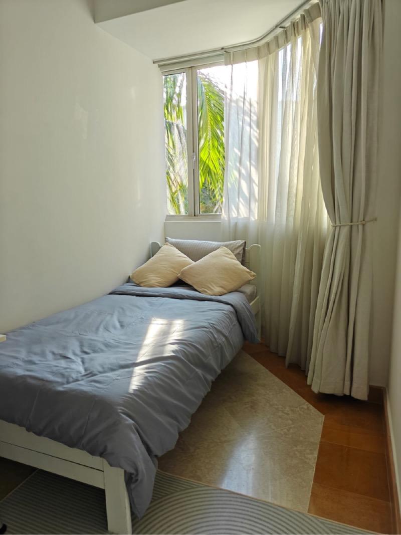 Emerald Garden Condominium Room Rental, $1,399, 1 Bed 1 Bath 150 sqft $9.33 psf