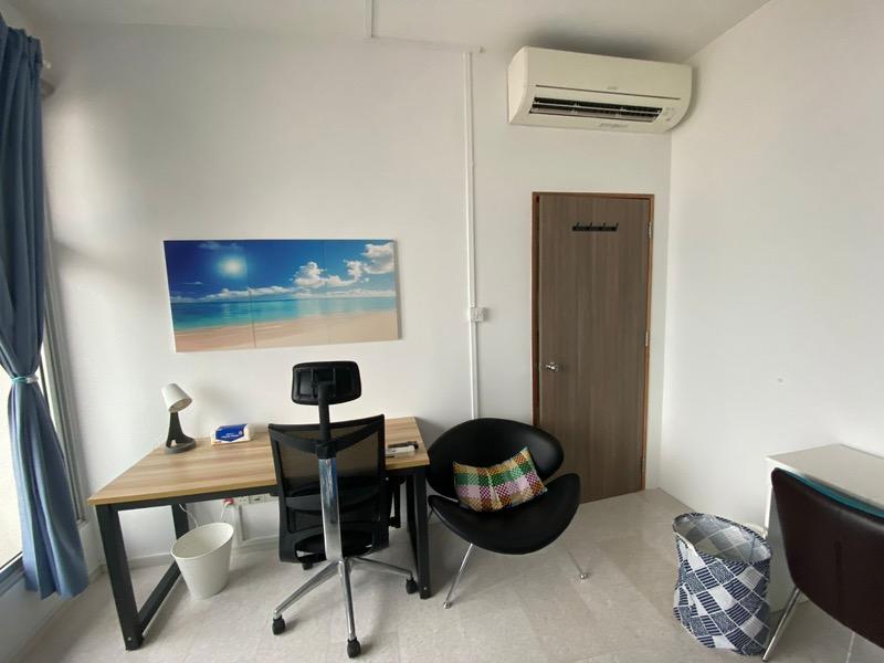 Kerrisdale Condominium Room Rental, $1,999, 1 Bed 1 Bath 250 sqft $8.00 psf