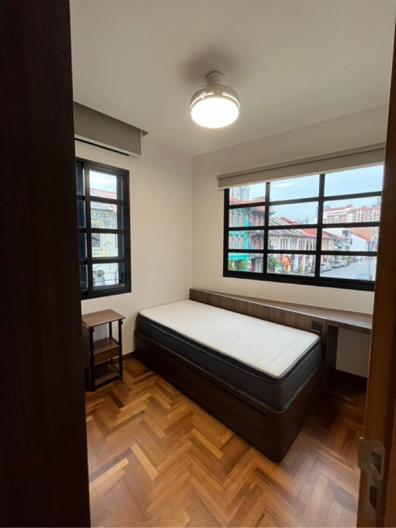 1953 Apartment Room Rental, $2,100, 1 Bed 1 Bath 200 sqft $10.50 psf