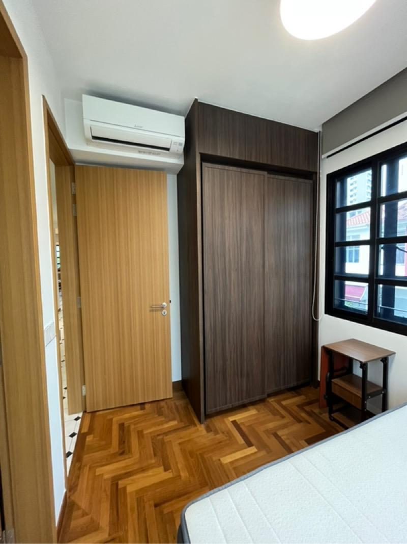 1953 Apartment Room Rental, $2,100, 1 Bed 1 Bath 200 sqft $10.50 psf