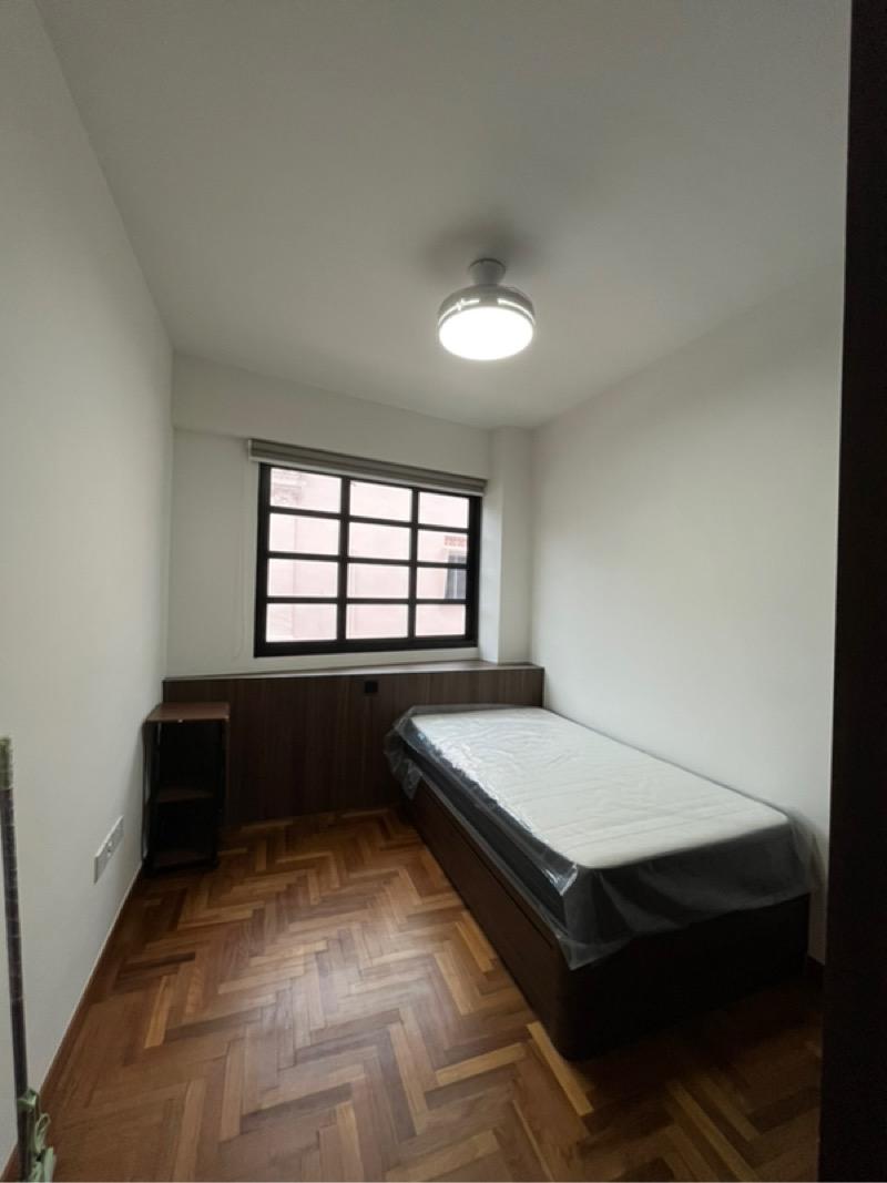 1953 Apartment Room Rental, $2,100, 1 Bed 1 Bath 200 sqft $10.50 psf