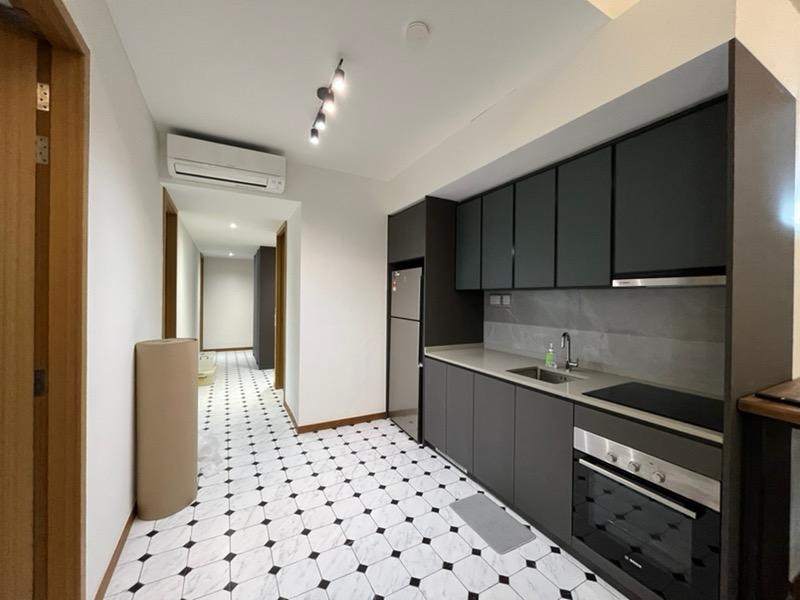 1953 Apartment Room Rental, $2,100, 1 Bed 1 Bath 200 sqft $10.50 psf
