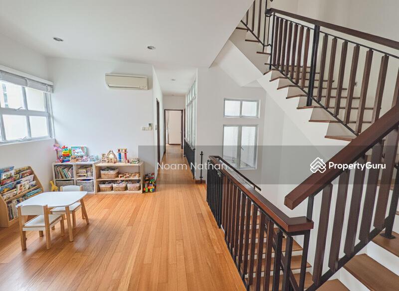 Semi-Detached at Coronation West