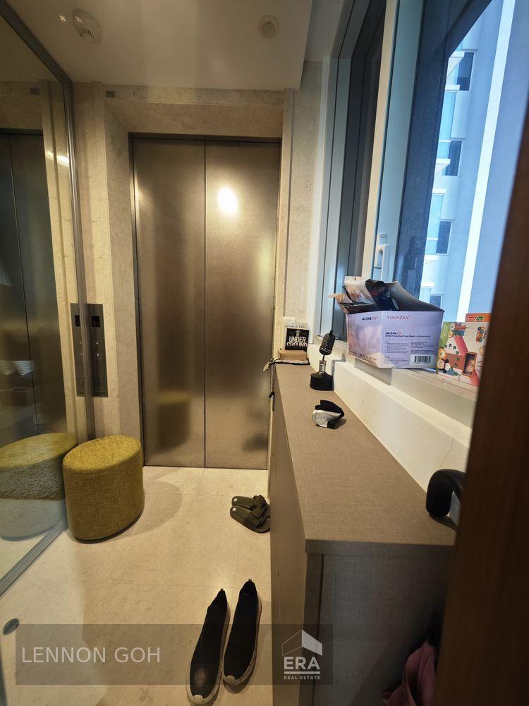 Renovated,private Lift, Landed Facing, Walk to Mrt