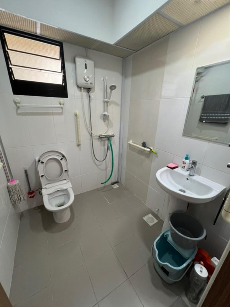 464B Bukit Batok West Avenue 8 HDB Apartment For Rent, $2,800, 1 Bed 1 Bath 516 sqft $5.43 psf