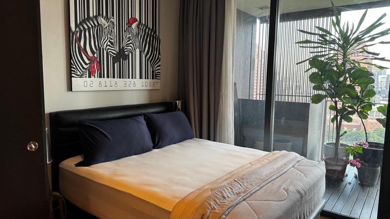 OUE Twin Peaks Condominium For Rent, $4,600, 1 Bed 1 Bath 571 sqft $8.06 psf