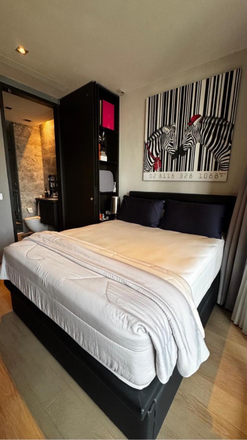 OUE Twin Peaks Condominium For Rent, $4,600, 1 Bed 1 Bath 571 sqft $8.06 psf