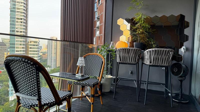 OUE Twin Peaks Condominium For Rent, $4,600, 1 Bed 1 Bath 571 sqft $8.06 psf