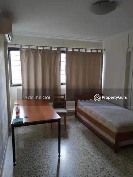 Prop-GPT: HDB Flat: D05 Clementi 355 Clementi Avenue 2